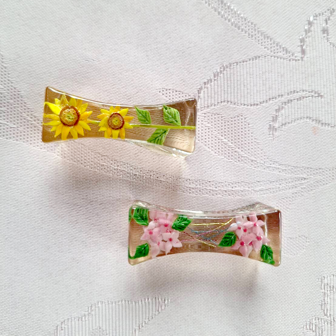 【食卓に彩りを】夏のレジン箸置き2点セット｜ハンドメイド・ひまわり＆紫陽花